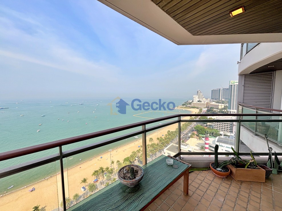 2 Bedrooms Condo in Northshore North Pattaya C013183 (Photo 1)