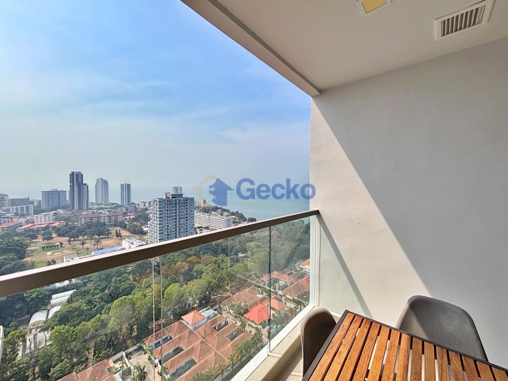 1 Bedroom Condo in The Peak Towers Pratumnak C013184 (Cover Photo)