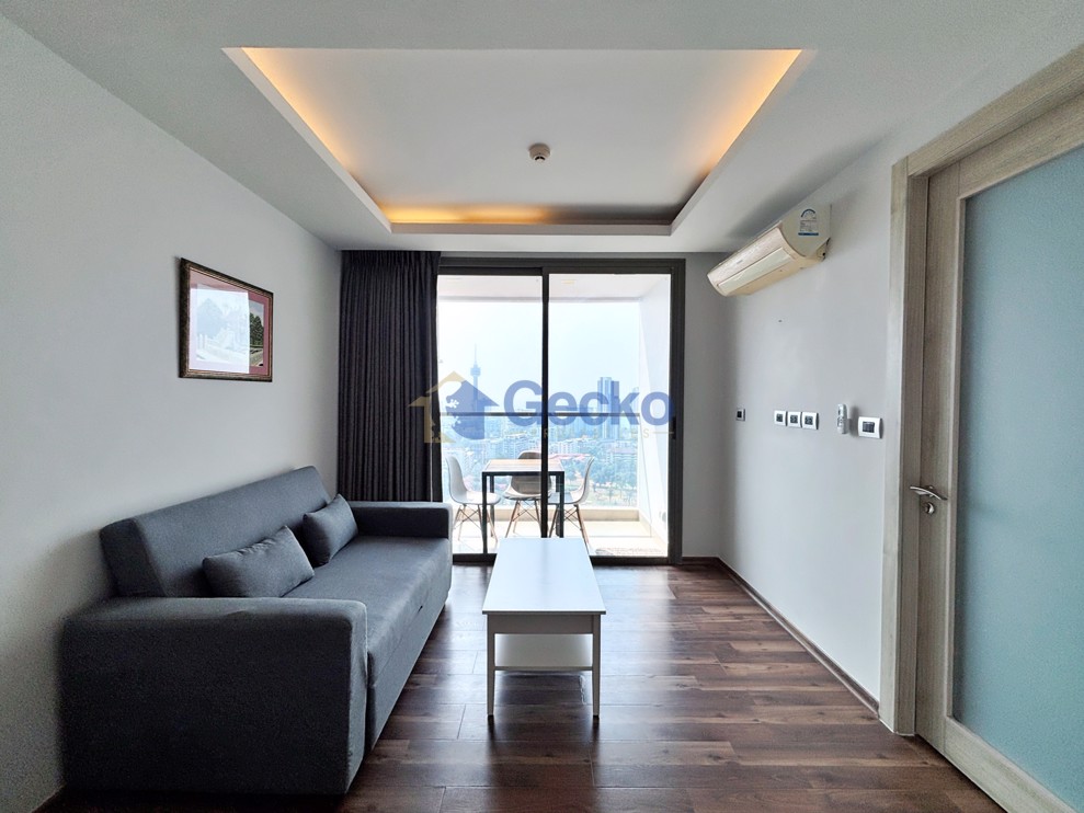 1 Bedroom Condo in The Peak Towers Pratumnak C013184 (Photo 4)