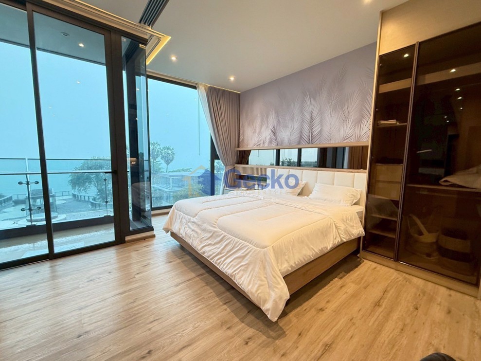 Studio Condo in Arom Wongamat Wongamat C013187 (Photo 4)