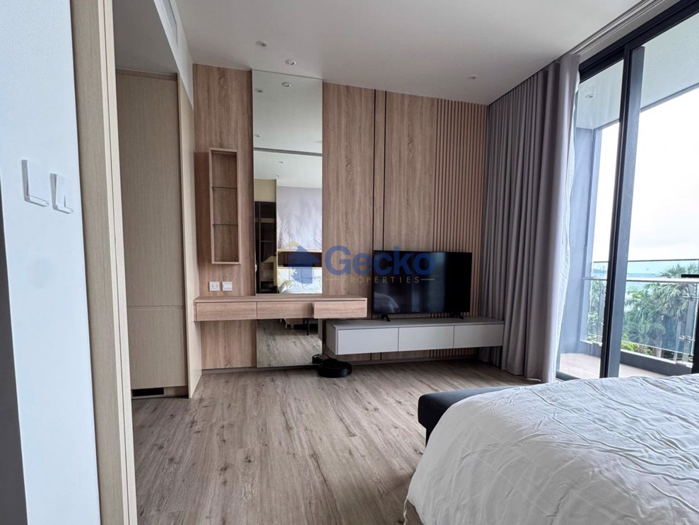 Studio Condo in Arom Wongamat Wongamat C013187 (Photo 1)