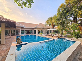 6 ห้องนอน บ้าน in Sedona Villas  พัทยาตะวันออก H013190