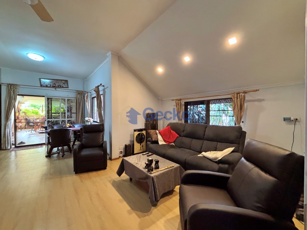 3 Bedrooms House in Siam Garden City   East Pattaya H013191 (Photo 4)