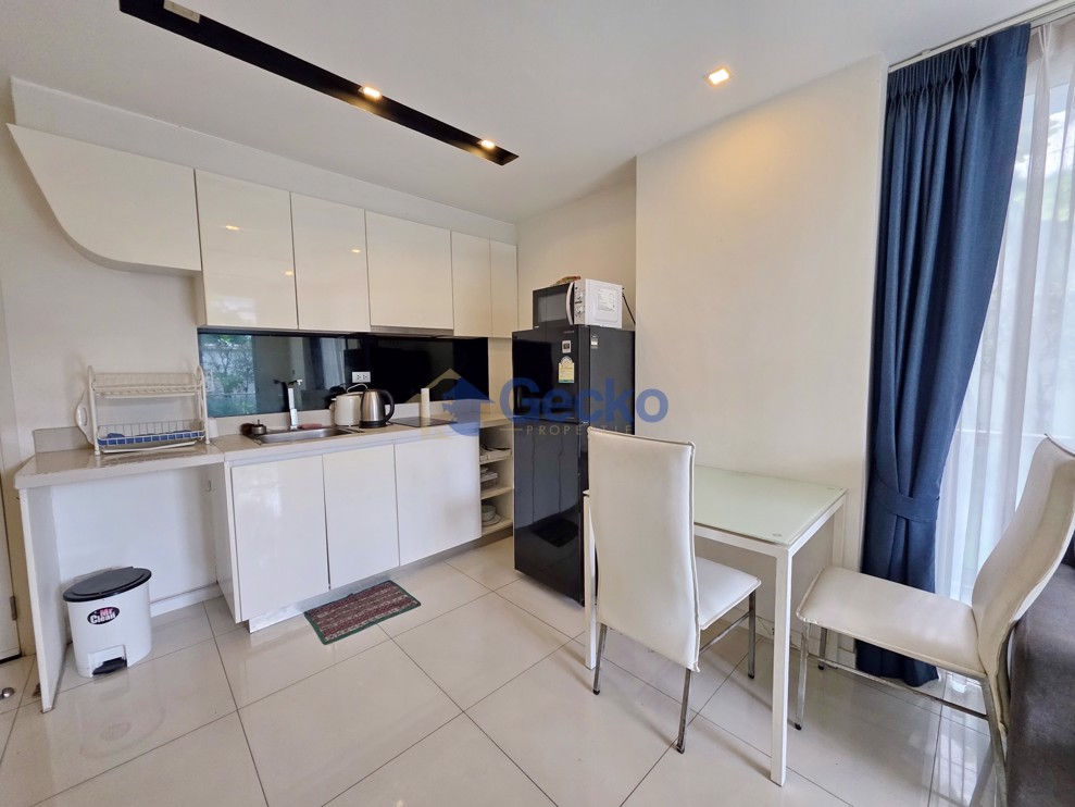 1 Bedroom Condo in City Center Residence Central Pattaya C012686 (Photo 2)