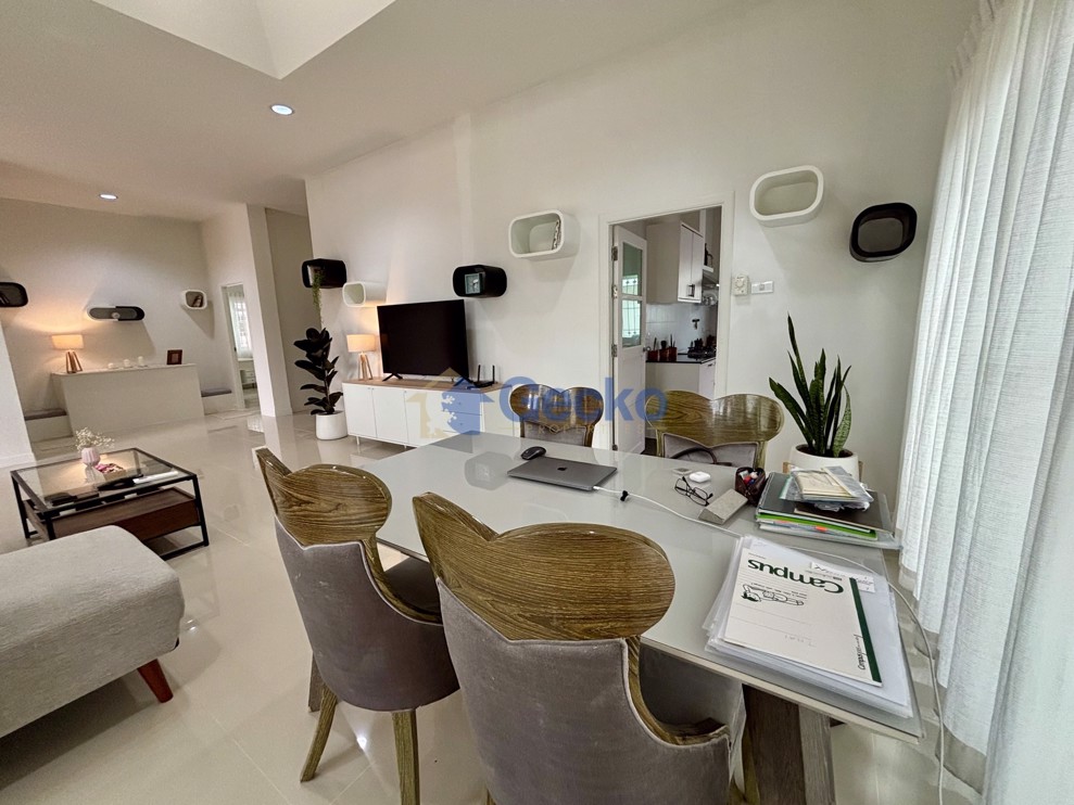 3 Bedrooms House in SP Village 5  East Pattaya H013200 (Photo 4)