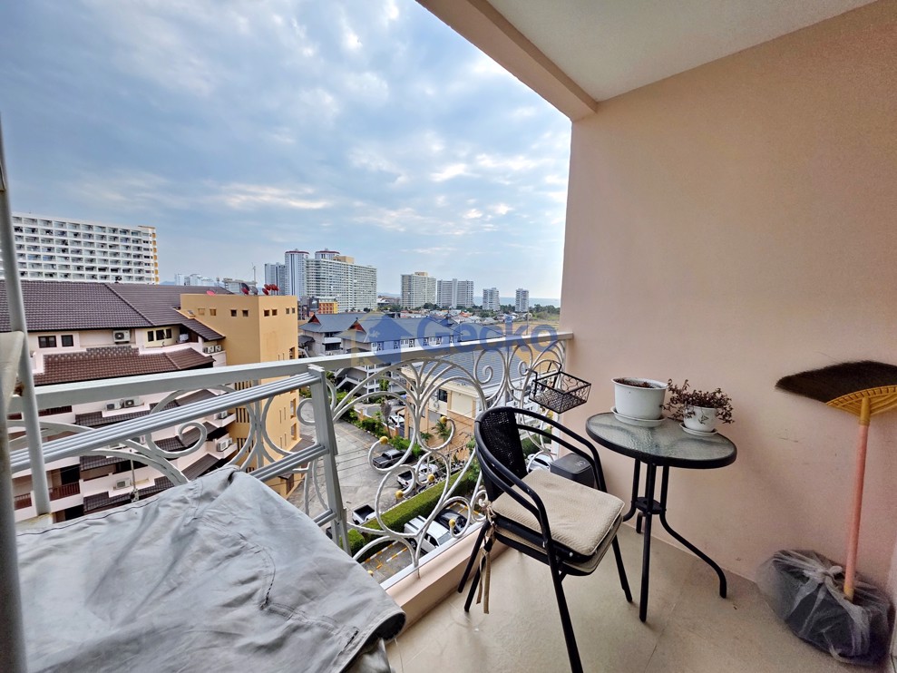 1 Bedroom Condo in Grande Caribbean Condo Resort Jomtien C013204 (Photo 1)