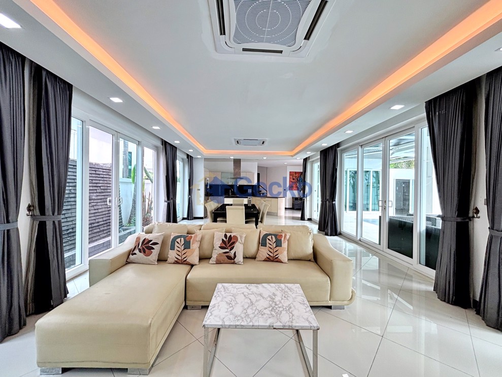 4 ห้องนอน บ้าน in Palm Oasis  จอมเทียน H008920 (Photo 3)