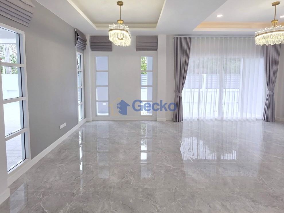 4 Bedrooms House in Baan Koonsuk 2   Bang Saray H013210 (Photo 3)