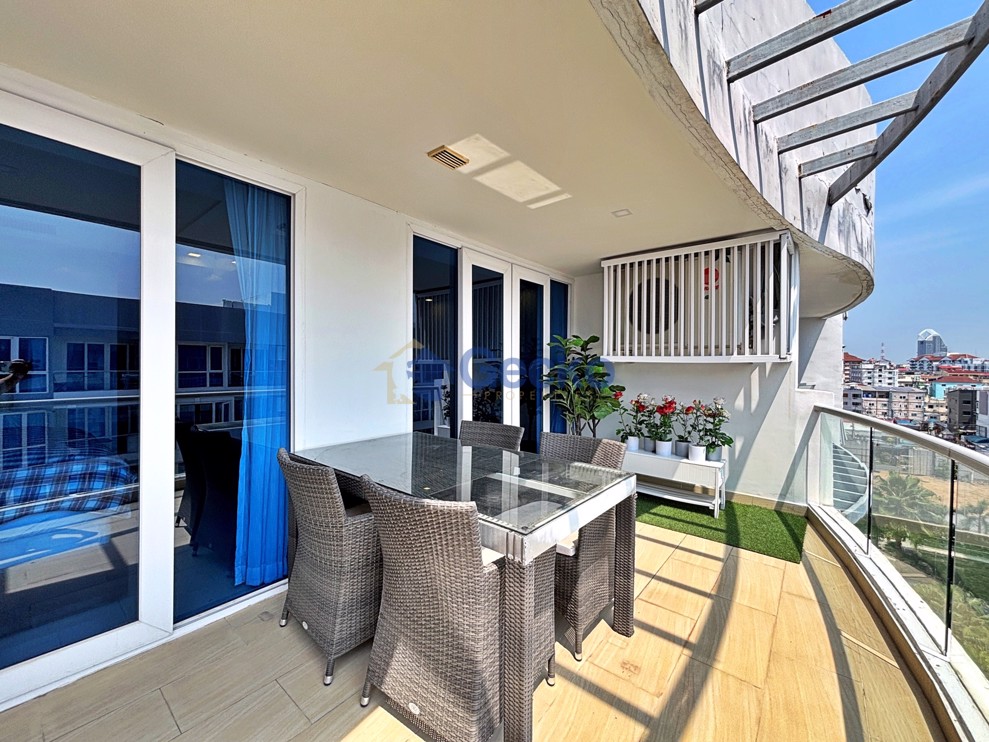 2 Bedrooms Condo in Grand Avenue Central Pattaya C013173 (Photo 3)