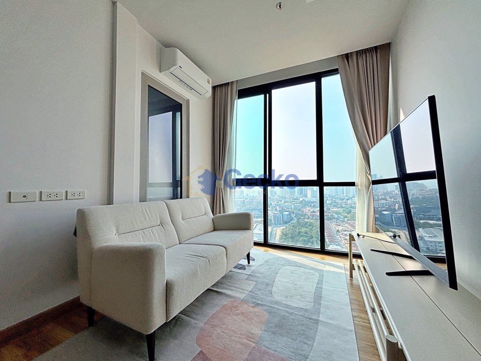 1 Bedroom Condo in Pattaya Posh North Pattaya C013218 (Photo 1)