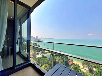1 Bedroom Condo in Arom Wongamat Wongamat C013220