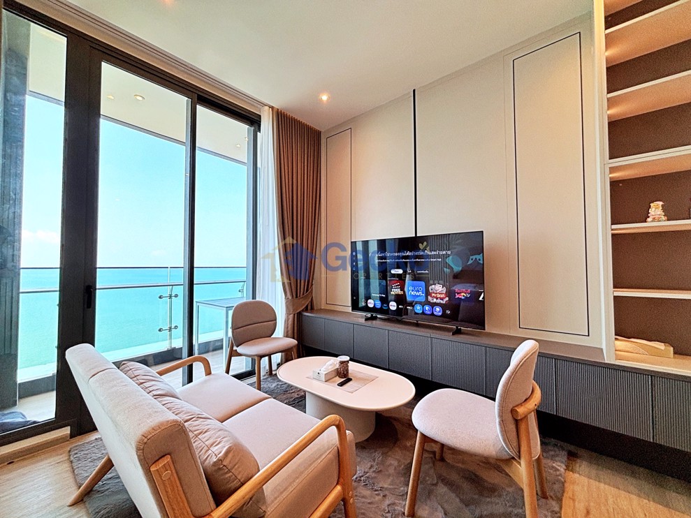 1 Bedroom Condo in Arom Wongamat Wongamat C013220 (Photo 2)
