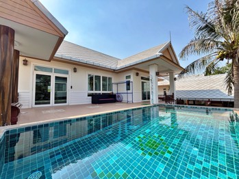 6 ห้องนอน บ้าน in Amorn Village  พัทยาตะวันออก H013222