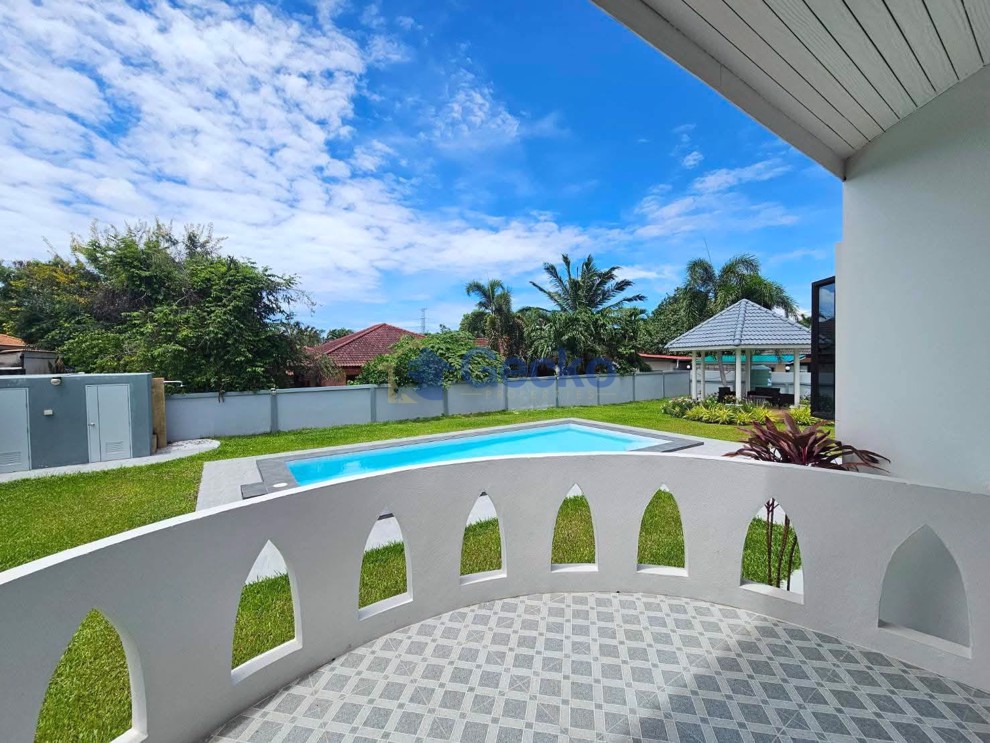 3 Bedrooms House  Bang Saray H013228 (Photo 1)