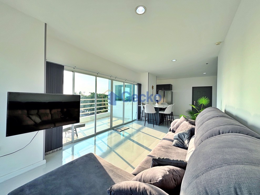 2 Bedrooms Condo in View Talay 8 Jomtien C013231 (Photo 4)