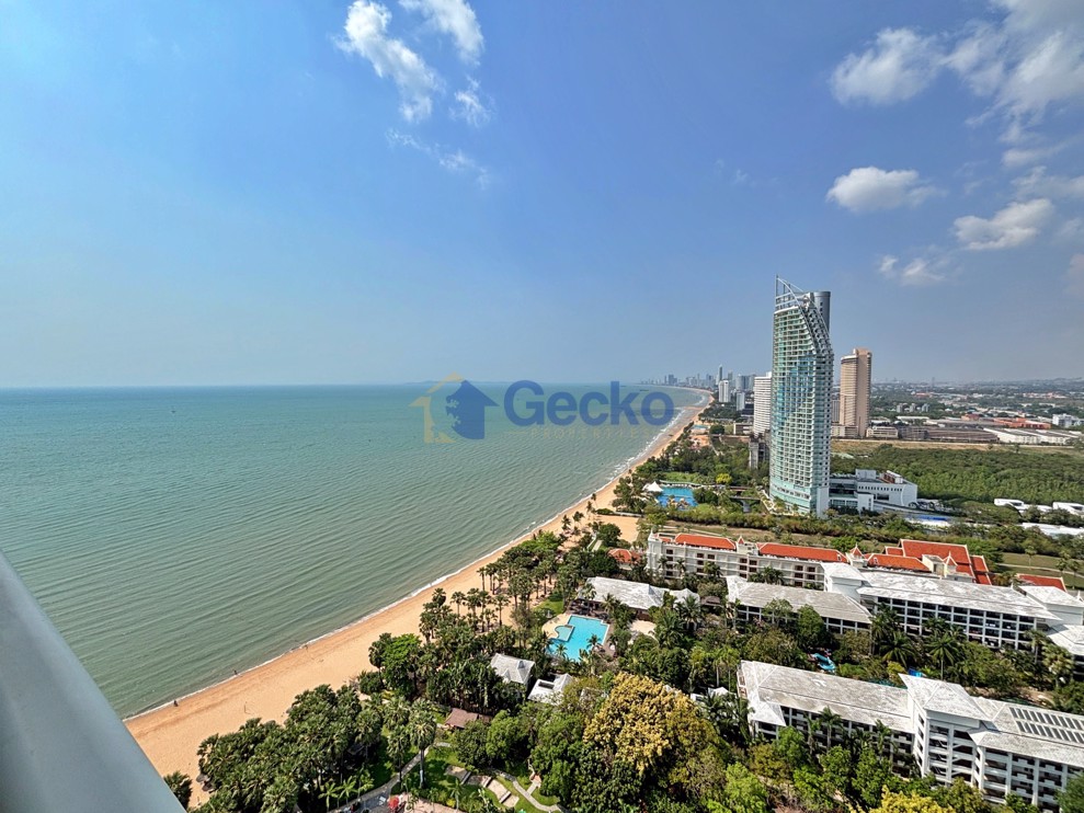 1 Bedroom Condo in Ocean Portofino Na Jomtien C013233 (Cover Photo)