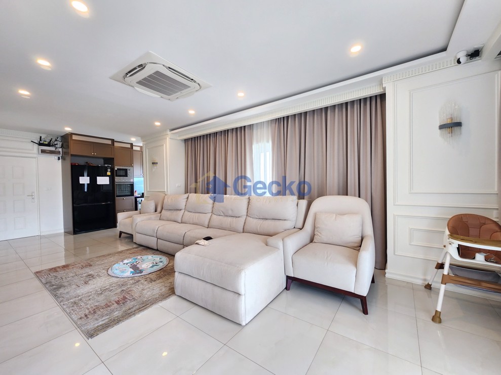 2 Bedrooms Condo in View Talay 8 Jomtien C008971 (Photo 3)