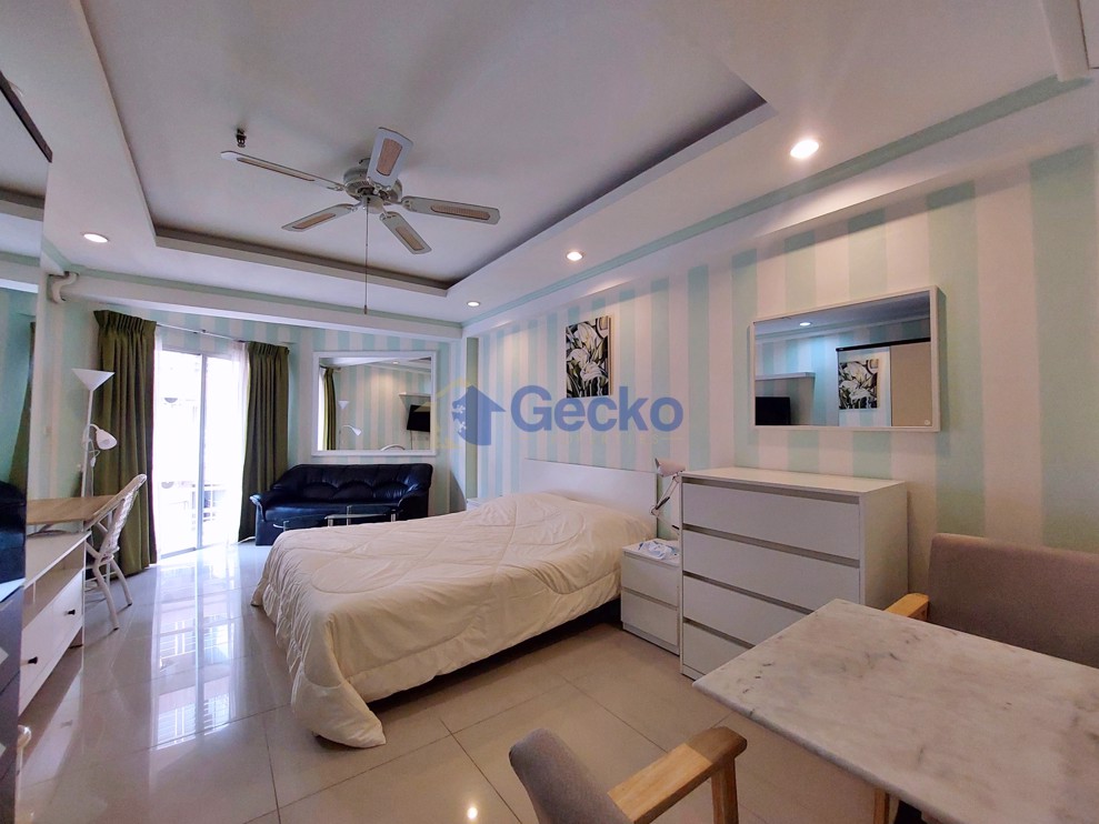 Studio Condo in Jomtien Beach Condo Jomtien C013242 (Photo 2)