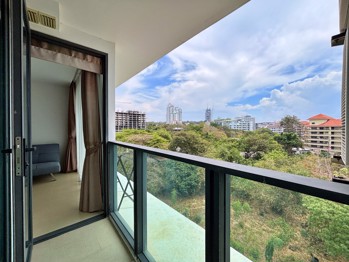 1 Bedroom Condo in Aurora Pratumnak C013244