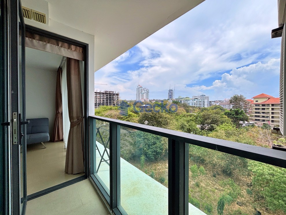 1 Bedroom Condo in Aurora Pratumnak C013244 (Cover Photo)