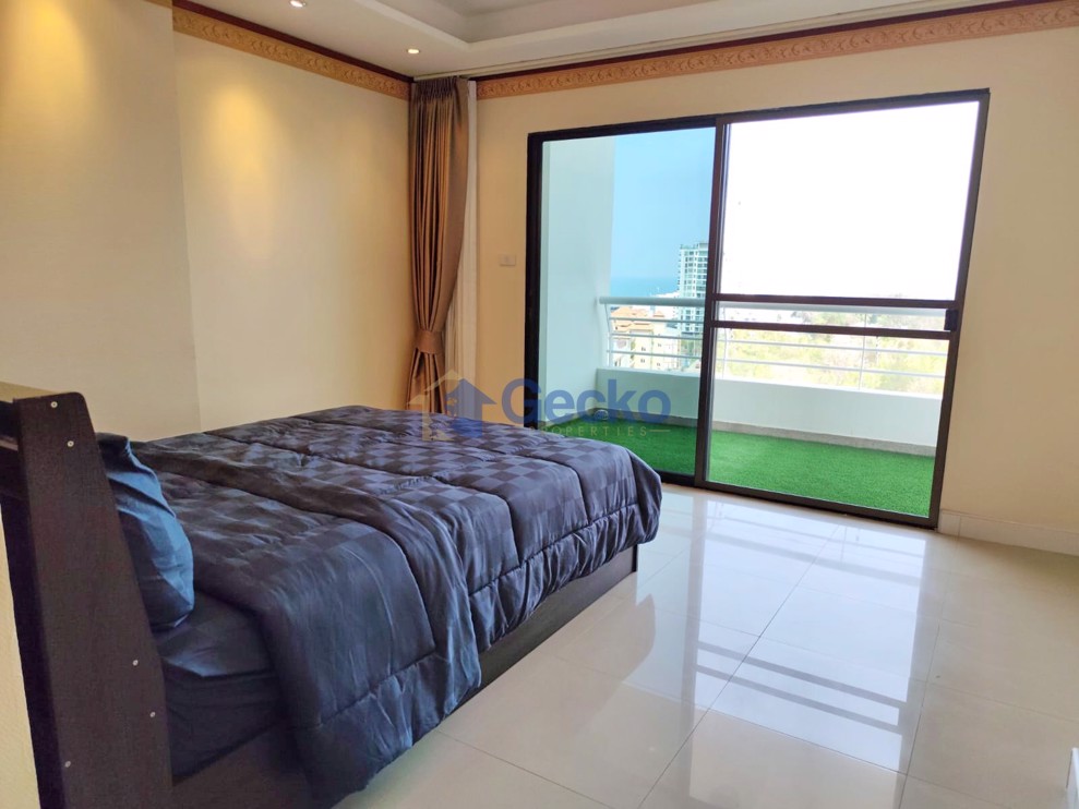 2 Bedrooms Condo in Pattaya Hill Resort Pratumnak C013245 (Photo 2)