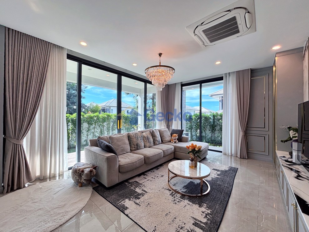 4 ห้องนอน บ้าน in Patta Prime  พัทยาตะวันออก H013250 (Photo 2)