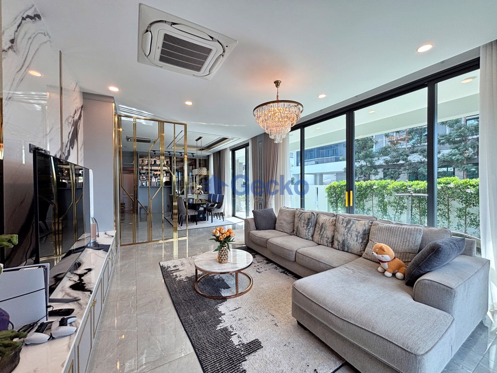 4 ห้องนอน บ้าน in Patta Prime  พัทยาตะวันออก H013250 (Photo 1)