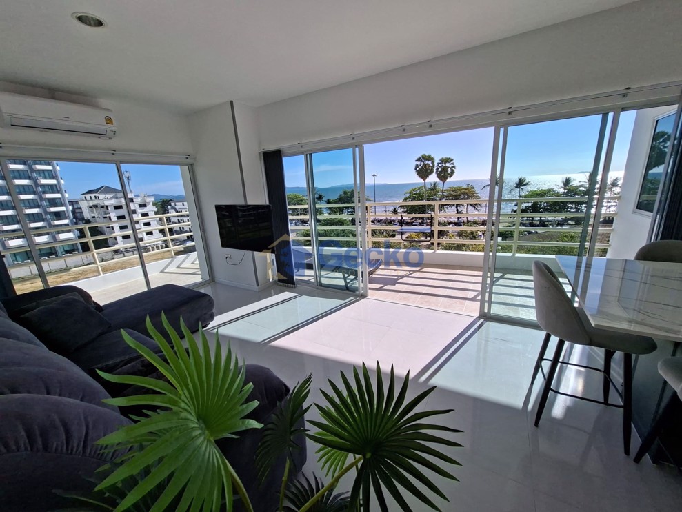 2 Bedrooms Condo in View Talay 8 Jomtien C013231 (Photo 3)