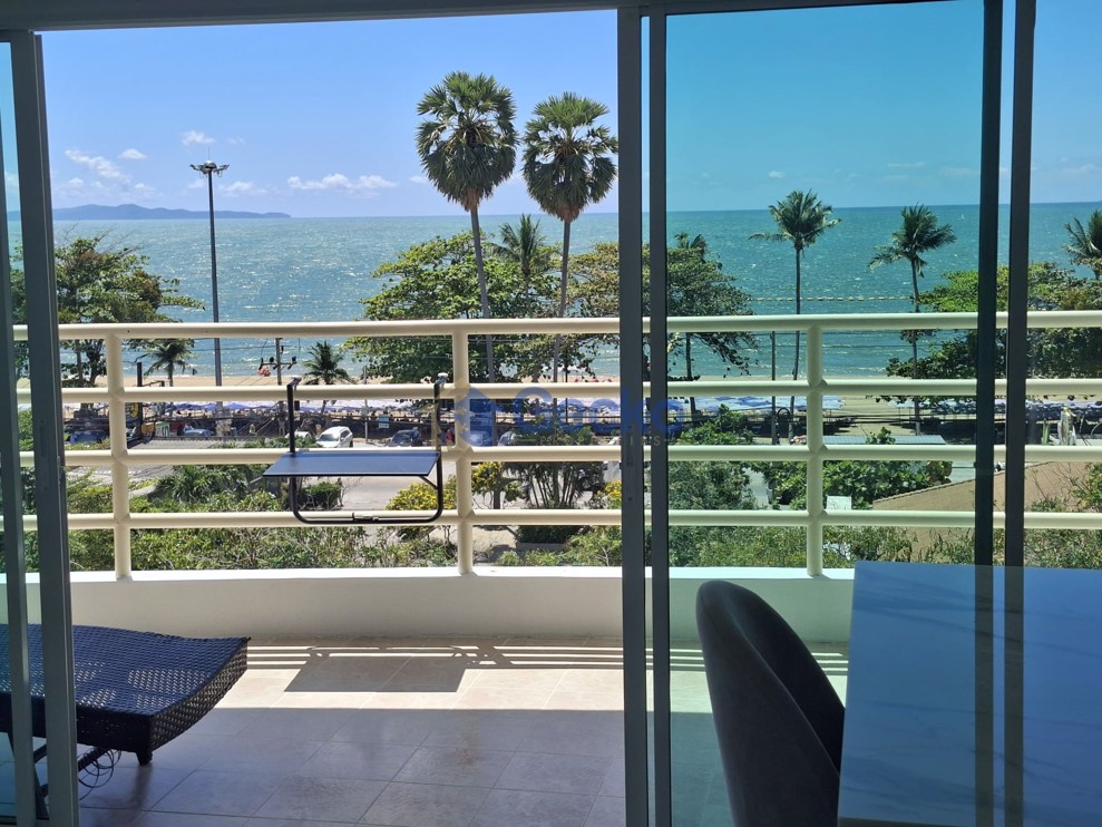 2 Bedrooms Condo in View Talay 8 Jomtien C013231 (Photo 1)