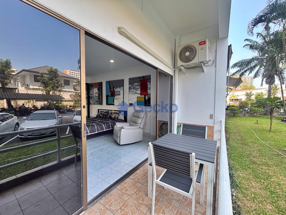 Studio Condo in View Talay 2 Jomtien C013253 (Photo 4)