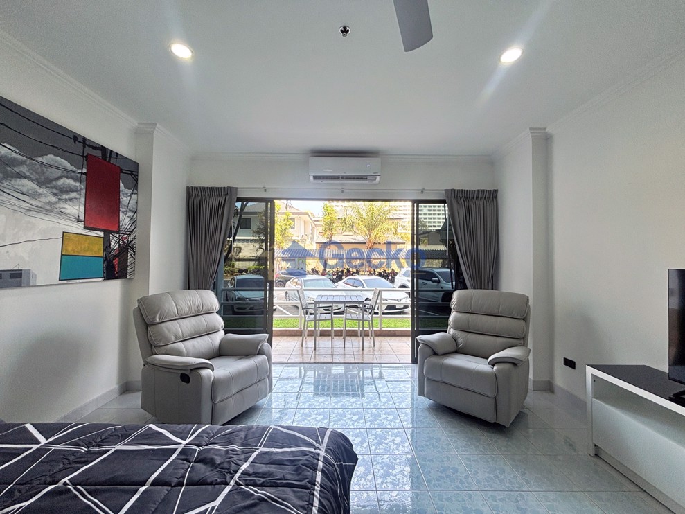 Studio Condo in View Talay 2 Jomtien C013253 (Photo 2)