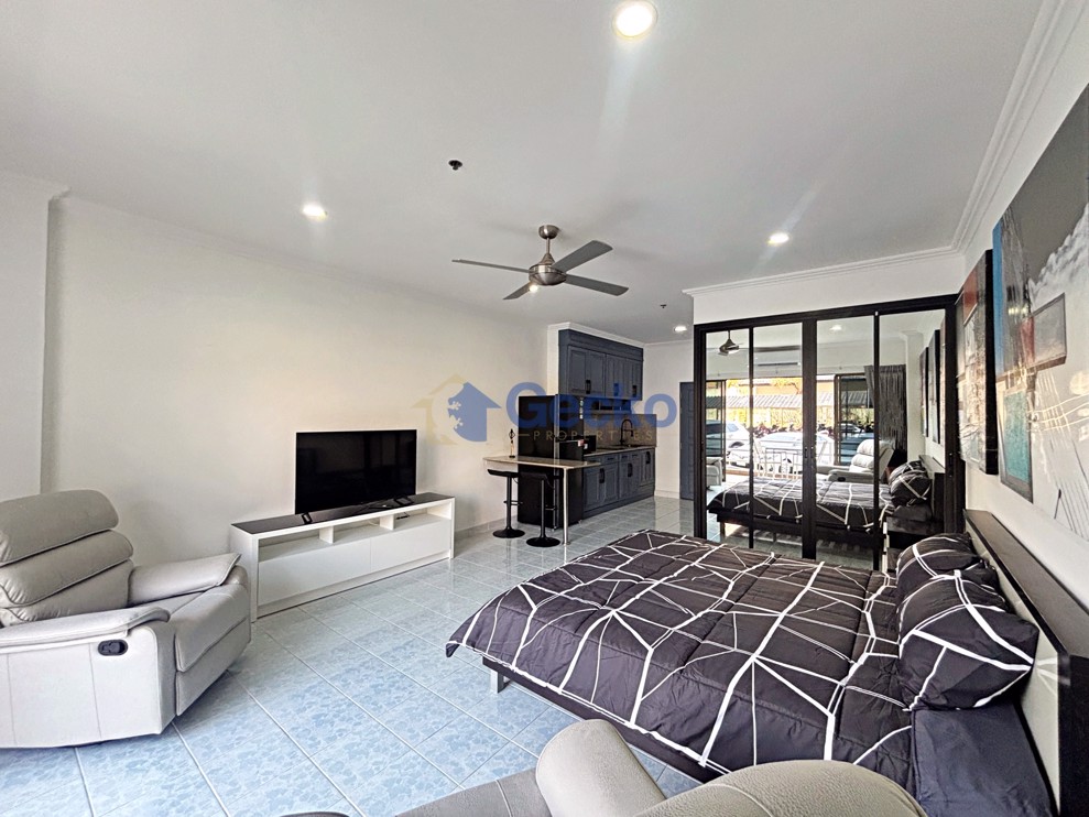 Studio Condo in View Talay 2 Jomtien C013253 (Photo 3)