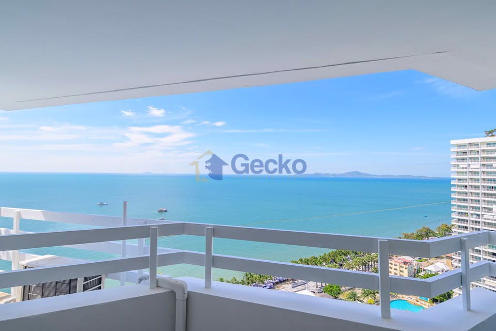 2 Bedrooms Condo in Jomtien Plaza Condotel Jomtien C013256 (Cover Photo)