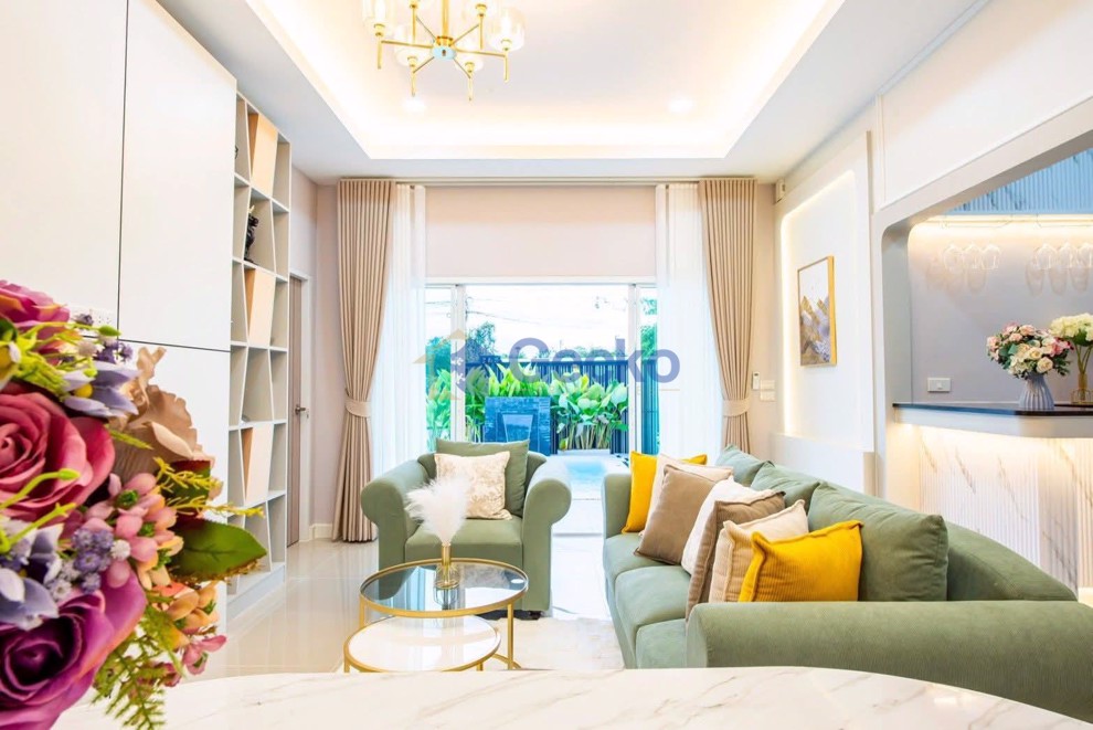 3 Bedrooms House  East Pattaya H013259 (Photo 4)
