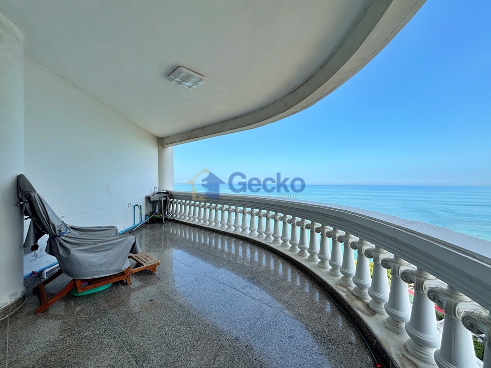 3 Bedrooms Condo in Park Beach  Wongamat C013263 (Photo 1)