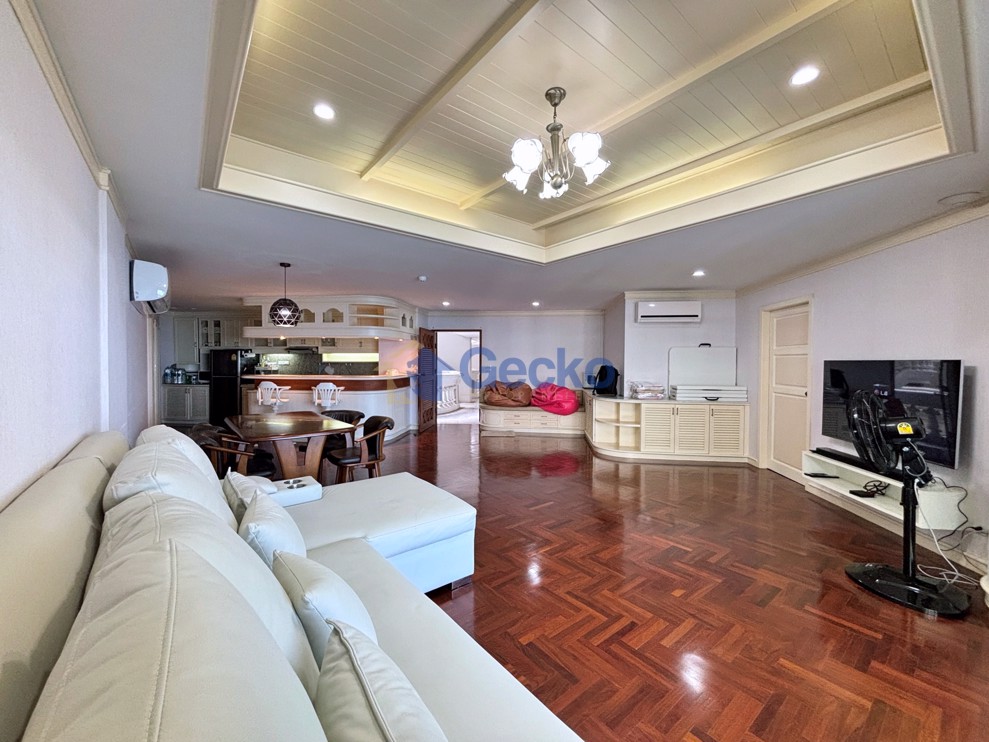 3 Bedrooms Condo in Park Beach  Wongamat C013263 (Photo 4)