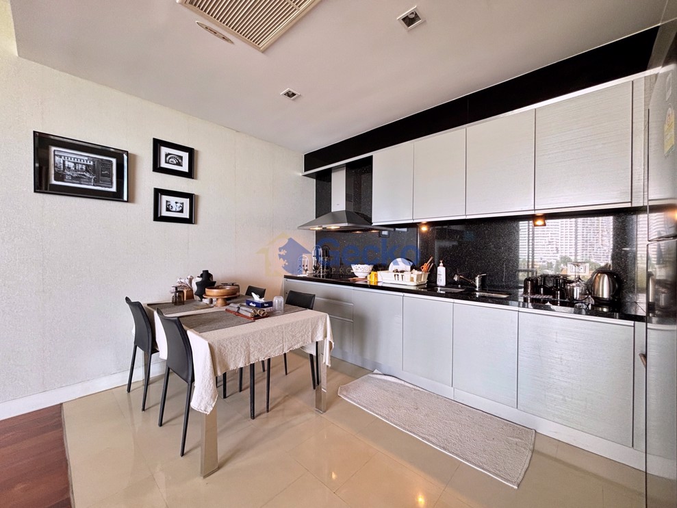 2 Bedrooms Condo in The Cove Pattaya Wongamat C013267 (Photo 3)