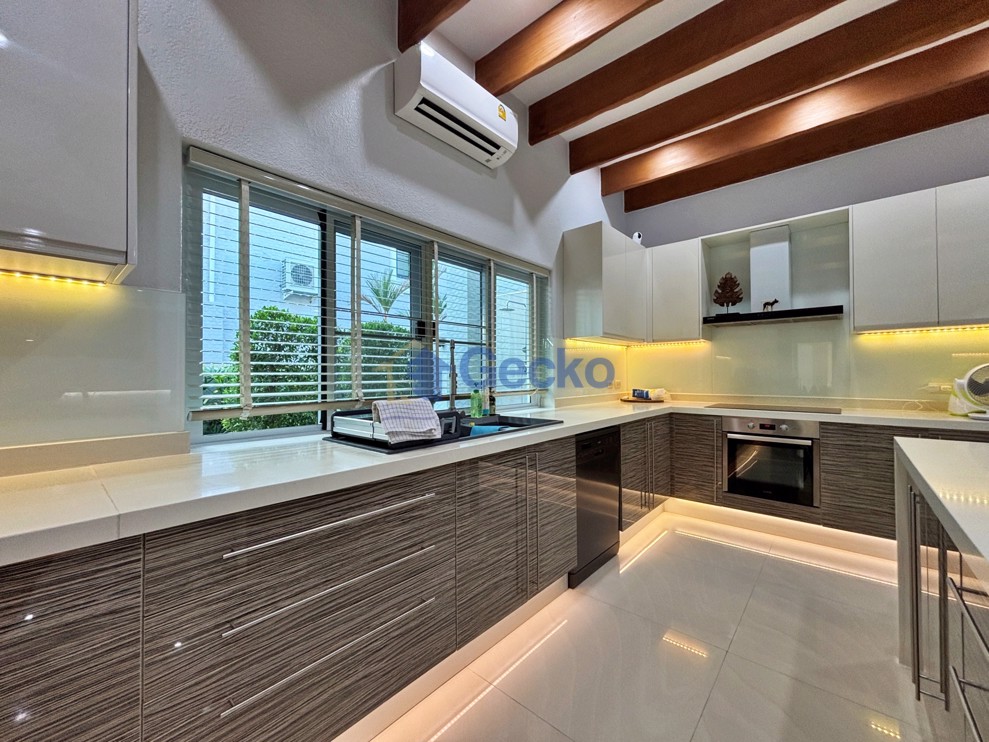 3 ห้องนอน บ้าน in ซานต้ามาเรีย  พัทยาตะวันออก H013269 (Photo 4)