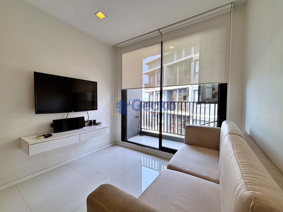 1 Bedroom Condo in The Urban Attitude Pattaya Central Pattaya C013282 (Photo 2)