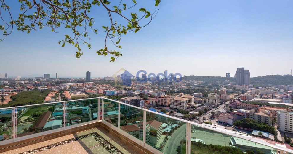 1 Bedroom Condo in City Garden Tower South Pattaya C013289 (Photo 2)