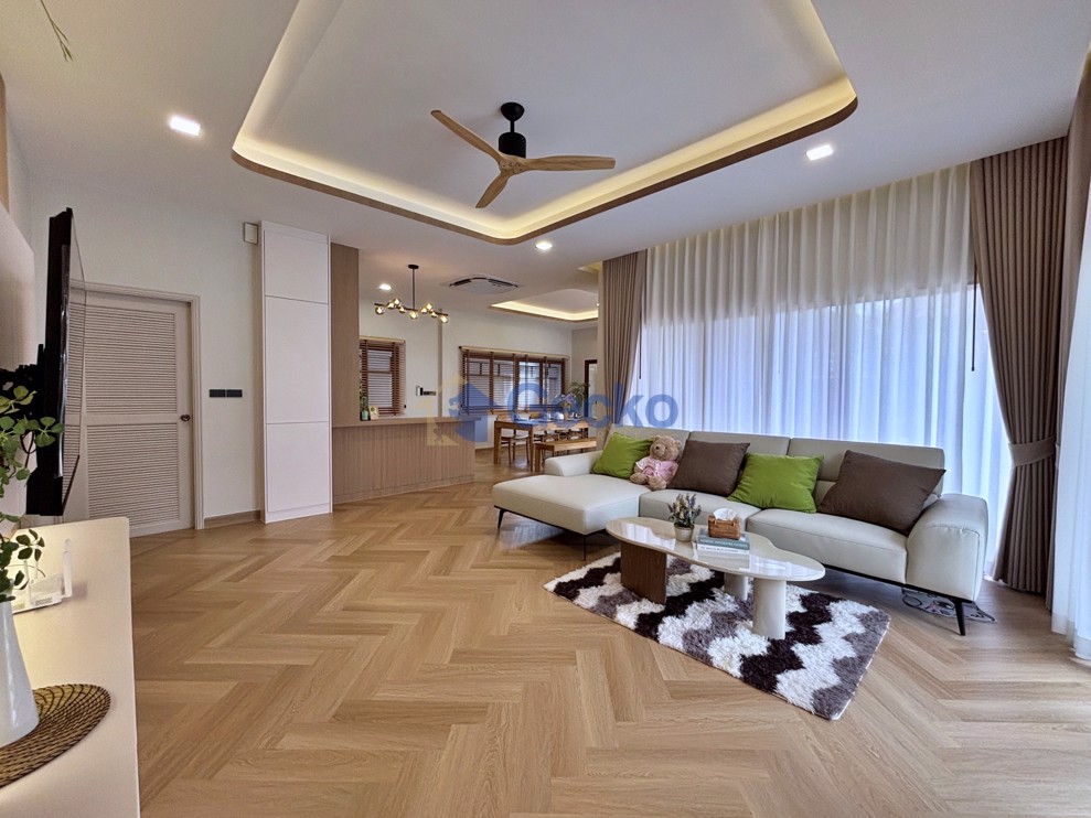 4 Bedrooms House in Baan Balina 3  Huay Yai H013301 (Photo 3)