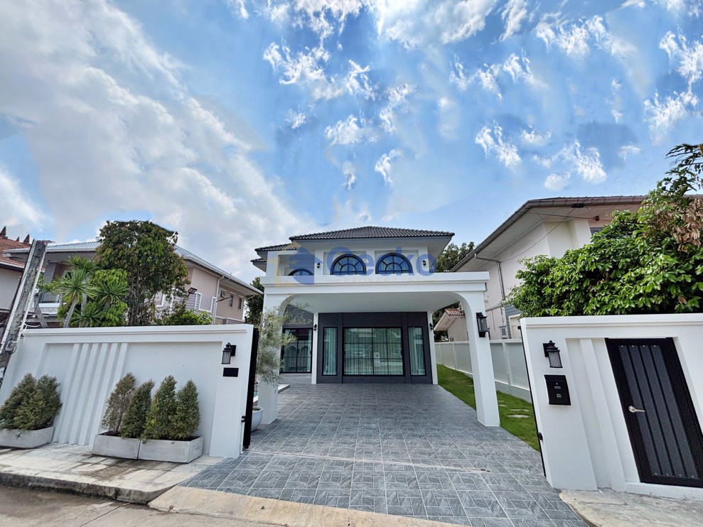 5 Bedrooms House in Baan Suan Lalana  Jomtien H012614 (Photo 3)