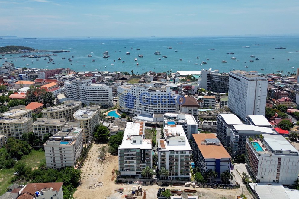 2 Bedrooms Condo in The Urban Central Pattaya C013312 (Photo 3)