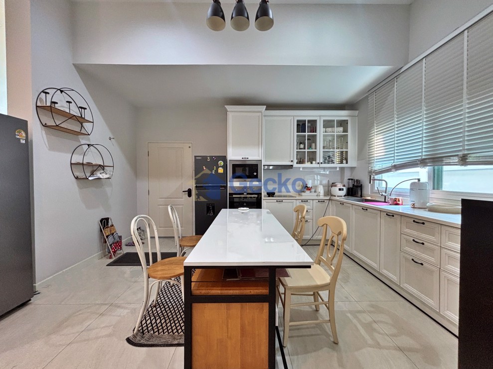 3 ห้องนอน บ้าน in Patta Prime  พัทยาตะวันออก H013314 (Photo 4)