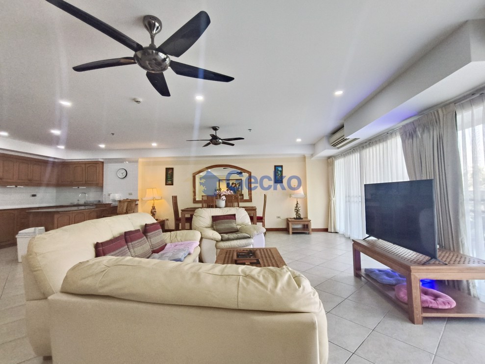 1 Bedroom Condo in View Talay 5 Jomtien C013315 (Photo 3)