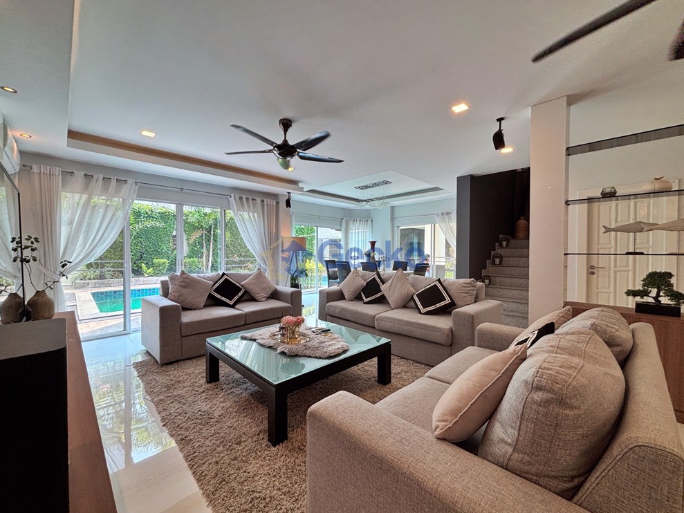 5 ห้องนอน บ้าน in Green Field Villa 1  พัทยาตะวันออก H013316 (Photo 3)