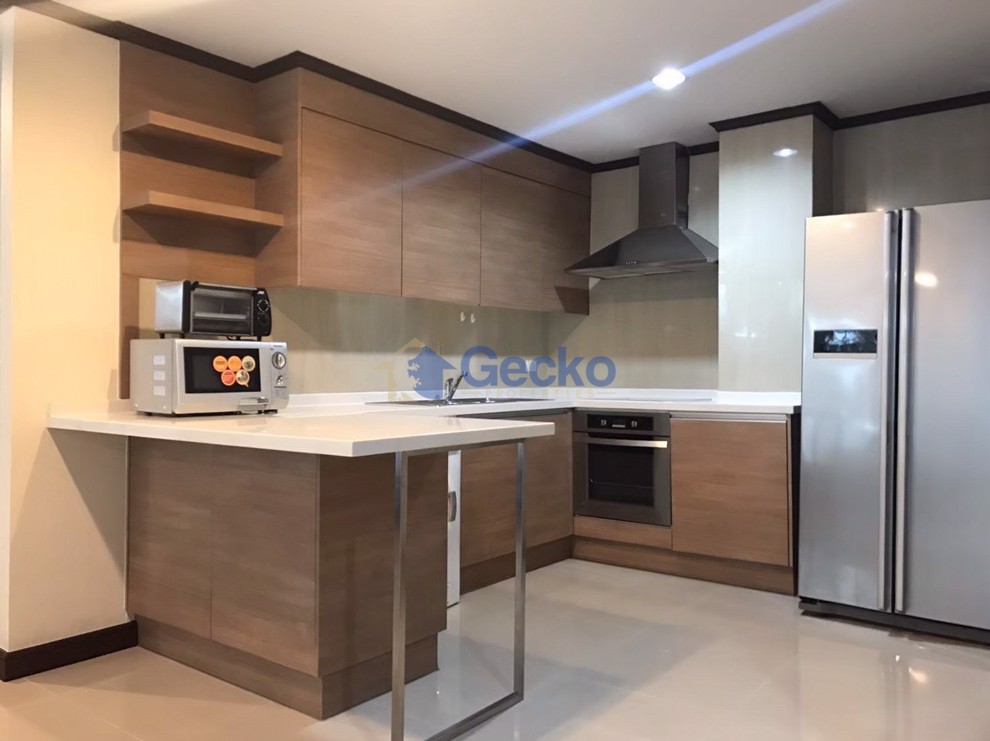 2 Bedrooms Condo in Prime Suites Central Pattaya C013321 (Photo 4)