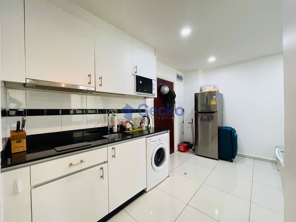 1 Bedroom Condo in Art on the Hill Pratumnak C013323 (Photo 3)