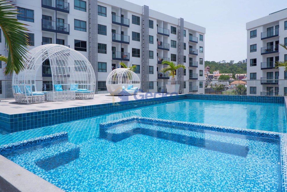 1 Bedroom Condo in Arcadia Beach Resort South Pattaya C013333 (Photo 1)