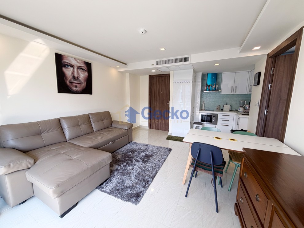 1 Bedroom Condo in Grand Avenue Residence Central Pattaya C013335 (Photo 3)